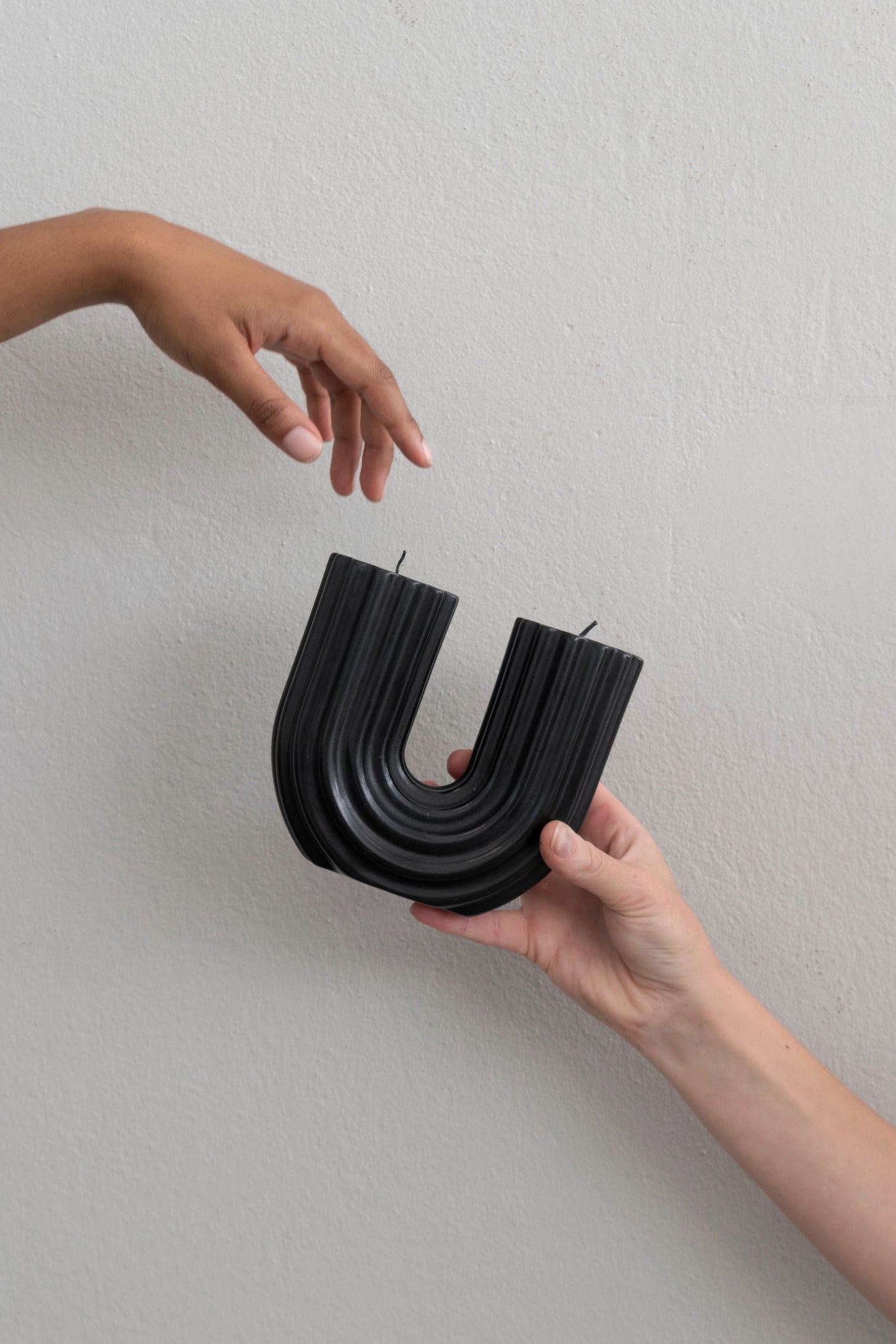 The Harmony Candle — Noir